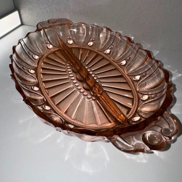 Pink Glass Oval Relish Tray with Handles – Vintage Sunburst Pattern - Picture 2 of 11